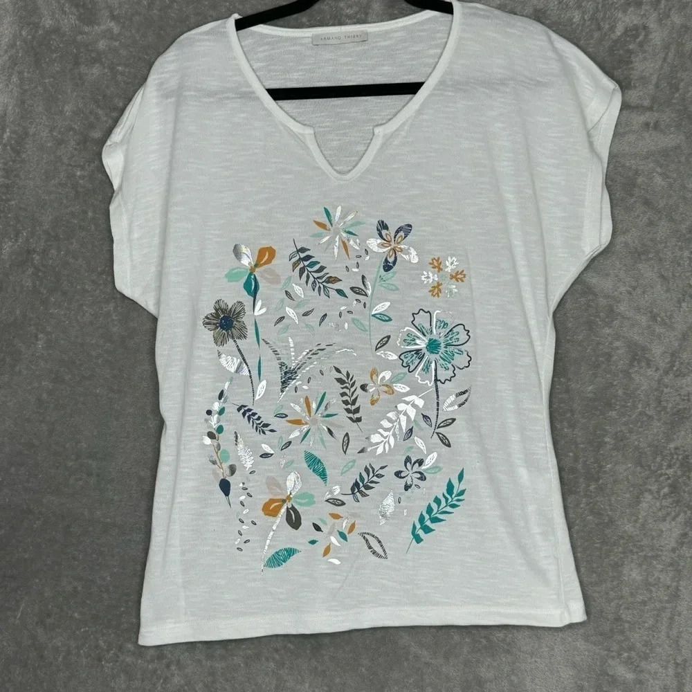 Armand Thiery L Large Shirt Top White‎ Floral Cap Short Sleeve Split Scoop Neck